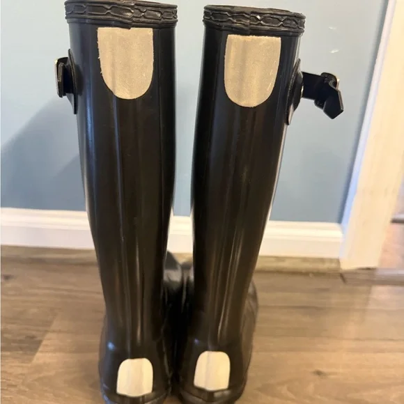 Hunter Classic Black Waterproof Boots - Picture 3 of 9
